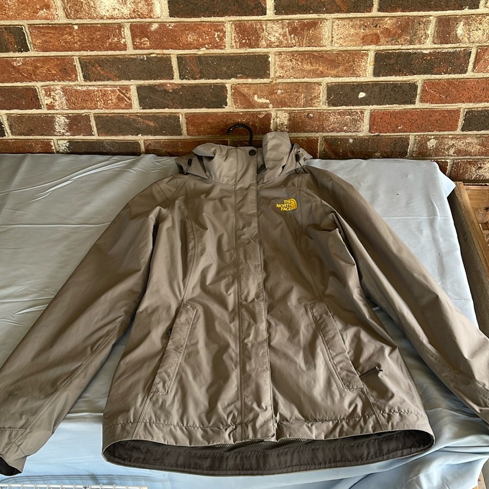 Women’s - Size XS - Grey and Yellow Northface Rain Jacket